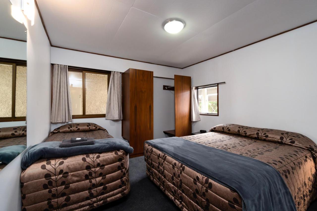 Centennial Court Hotel Alexandra Dış mekan fotoğraf